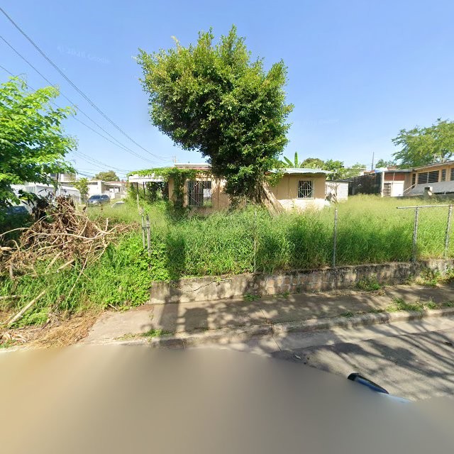 Propiedad declarada estorbo público en F768+9M Arecibo, Puerto Rico, Arecibo