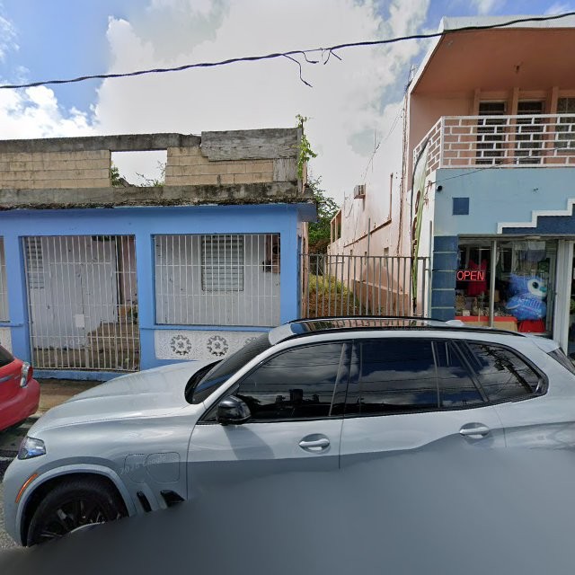 Propiedad declarada estorbo público en 88HX+9W Fajardo, Puerto Rico 00738, Fajardo