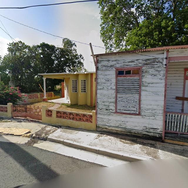 Propiedad declarada estorbo público en Casa amarilla PR-116R, Guánica, Puerto Rico, Guánica