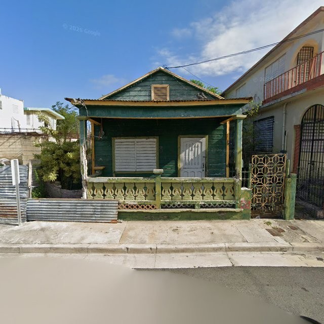 Propiedad declarada estorbo público en Casa verde PR-116R, Guánica, Puerto Rico, Guánica