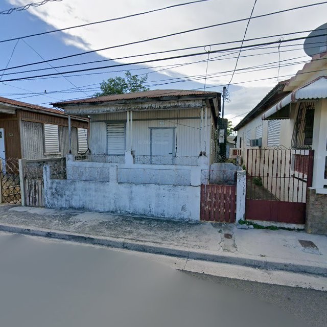 Propiedad declarada estorbo público en Casa blanca Calle Gobernador Yager, Guánica, Puerto Rico, Guánica