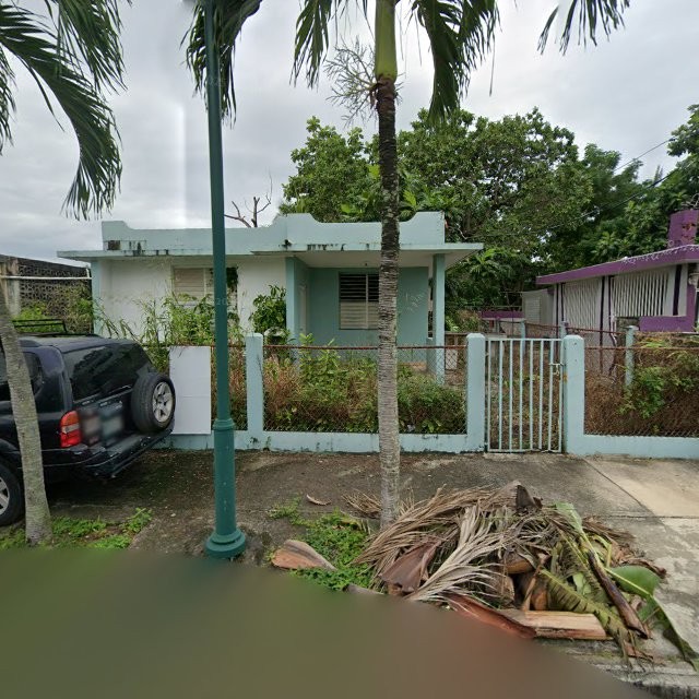 Propiedad declarada estorbo público en CVJM+6P Guaynabo, Puerto Rico 00725, Guaynabo