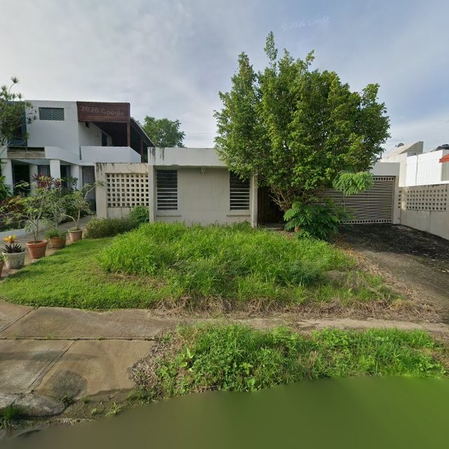 Propiedad declarada estorbo público en CV3J+7G Guaynabo, Puerto Rico 00966, Guaynabo