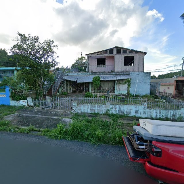 Propiedad declarada estorbo público en UrB. Villa Ana A-5, Juncos, Puerto Rico, Juncos