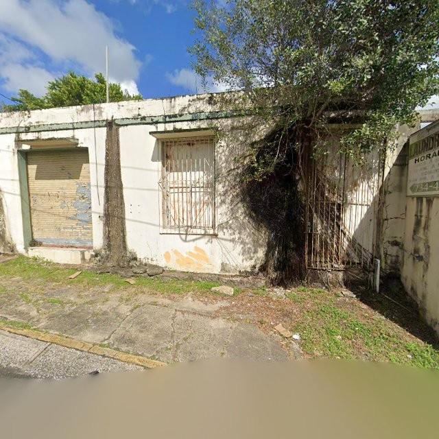 Propiedad declarada estorbo público en Solar 41, ubicado Calle Agueybana, Juncos, Puerto Rico, Juncos
