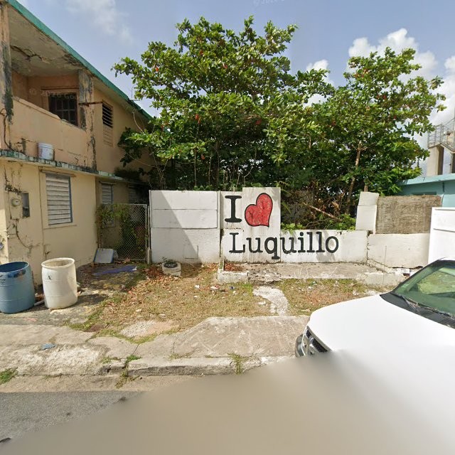 Propiedad declarada estorbo público en 97GM+MJ Luquillo, Puerto Rico 00773, Luquillo