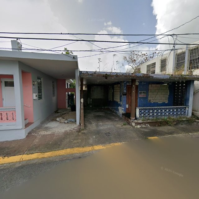 Propiedad declarada estorbo público en 97CM+WW Luquillo, Puerto Rico 00773, Luquillo