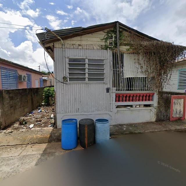Propiedad declarada estorbo público en Casa blanca Calle Miguel A. Santín, Mayagüez, Puerto Rico, Mayagüez