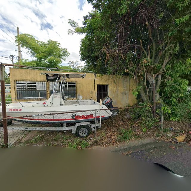 Propiedad declarada estorbo público en Negocio rojo Calle Ramón Emeterio Betances Esq. Calle Carrau, Mayagüez, Puerto Rico, Mayagüez