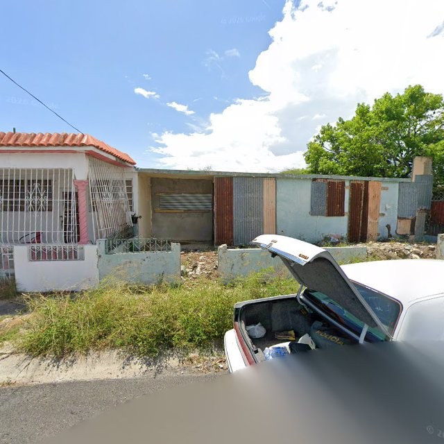 nuisance property at X9P7+HX Ponce, Puerto Rico 00731