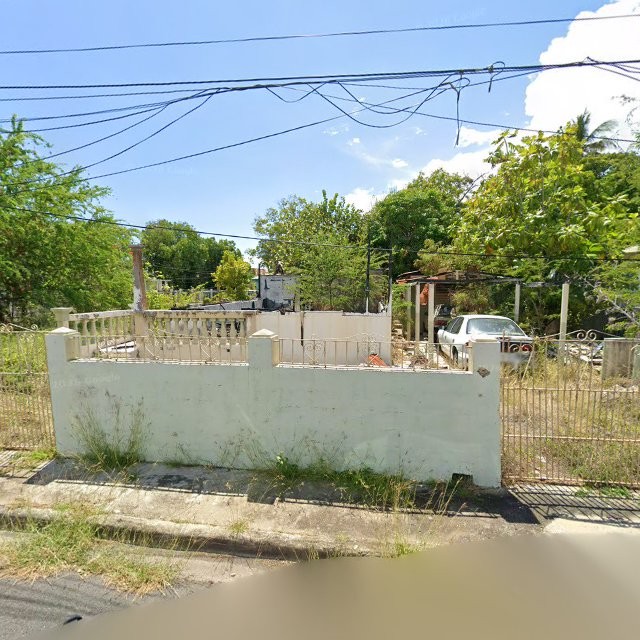 estorbo en X9P9+G2 Ponce, Puerto Rico 00731