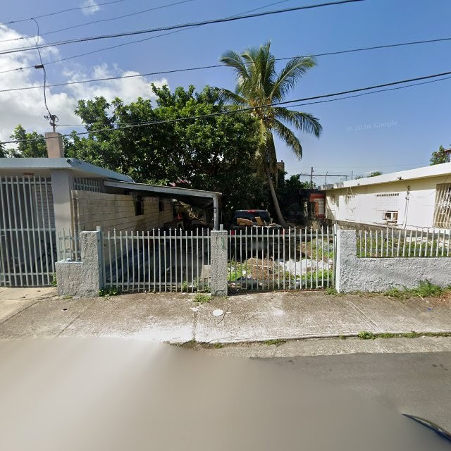 Propiedad declarada estorbo público en CWXW+CM San Juan, Puerto Rico 00911, San Juan