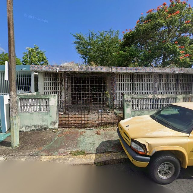 nuisance property at CRXJ+35 Toa Baja, Puerto Rico 00949