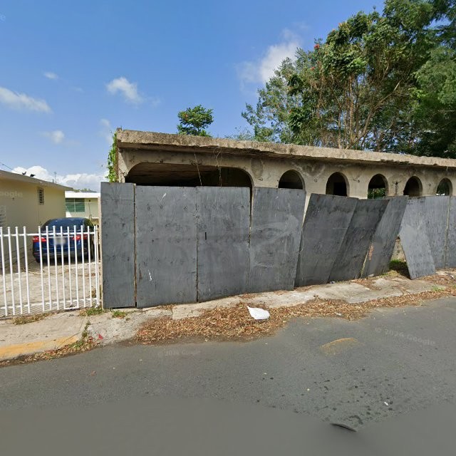 Propiedad declarada estorbo público en CRGG+C5 Toa Baja, Puerto Rico 00924, Toa Baja