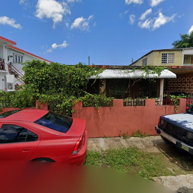 Propiedad declarada estorbo público en 9QWQ+RQ Toa Baja, Puerto Rico 00929, Toa Baja