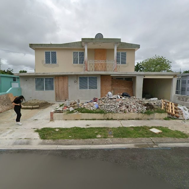 nuisance property at FJ38+HJ Vega Baja, Puerto Rico 00693